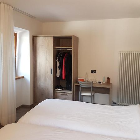 Hotel Zanella เปอิโอโฟนติ ภายนอก รูปภาพ